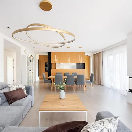 Citystay Przestronny Dla 7 Osób